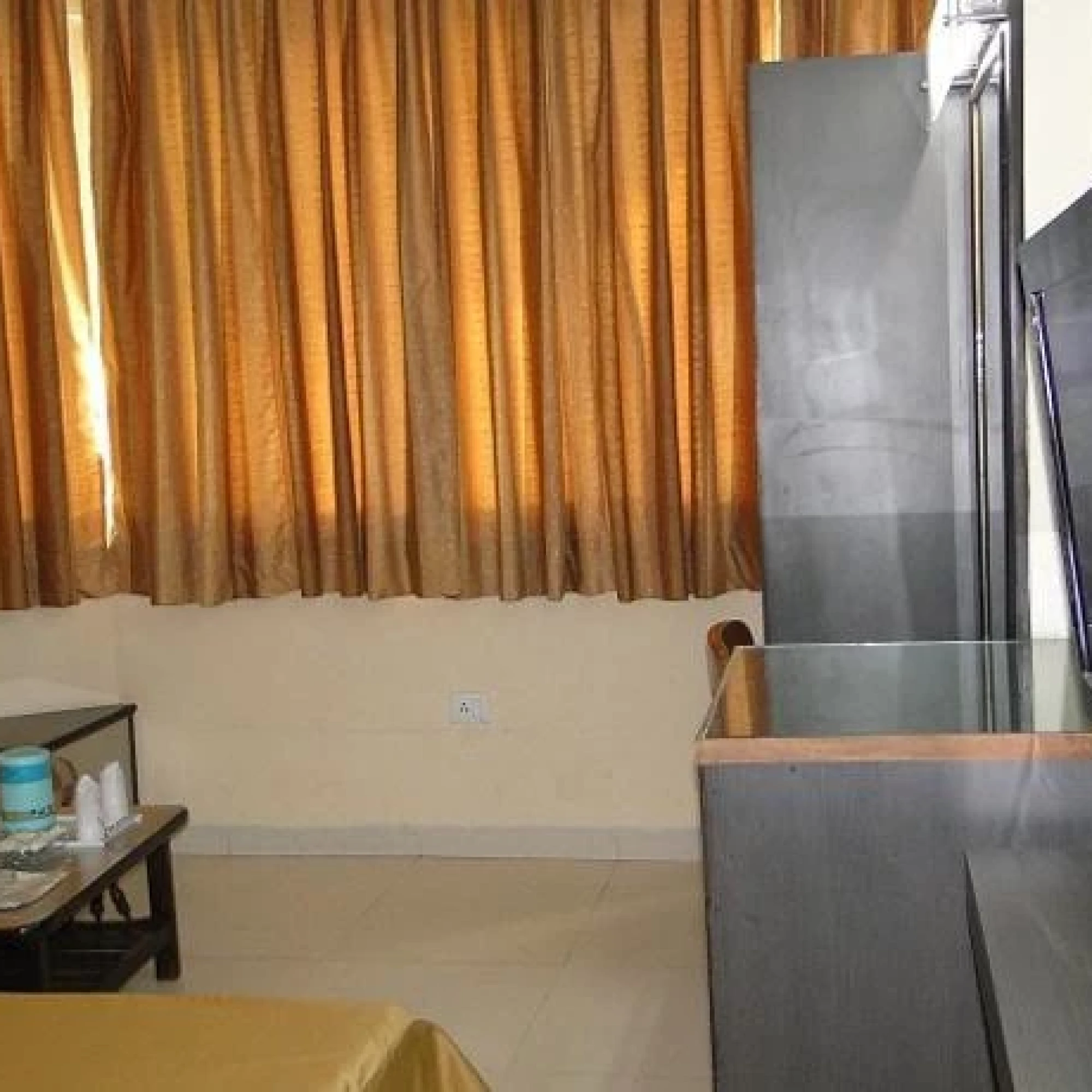 Hotel Tourist Lodge 3*