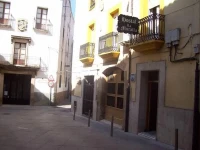 Hostal Muralla 2*