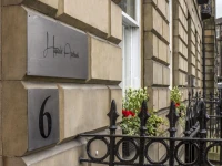 Haymarket Apartments 3*