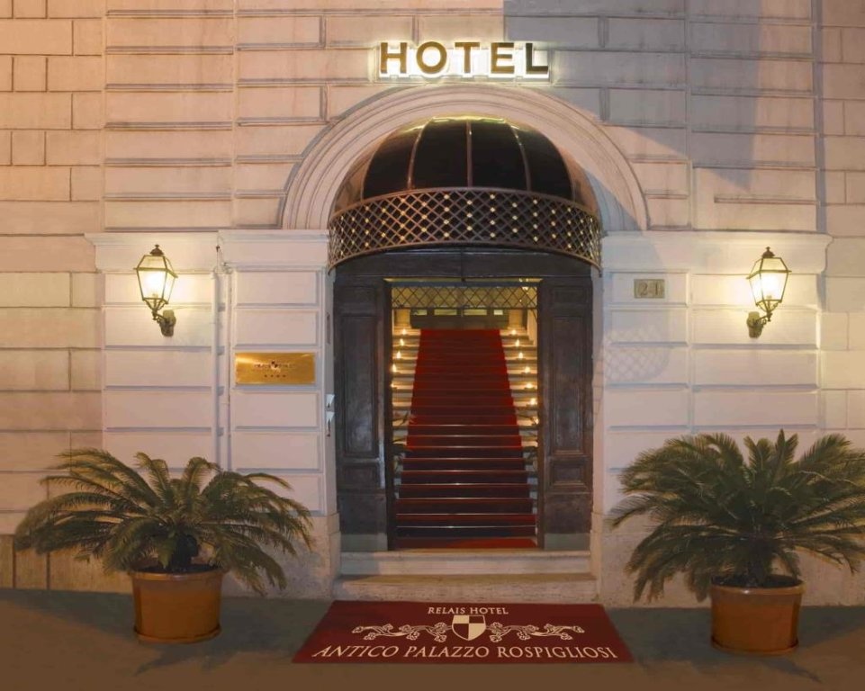Antico Palazzo Rospigliosi 4*