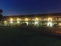 Niagara Falls Courtside Inn 2*
