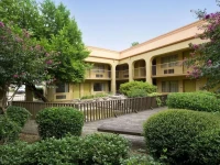 Days Inn Southaven, MS 2*