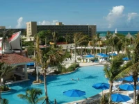Surf Club by Marriott Aruba 4*