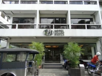 M Hotel Manila 2*