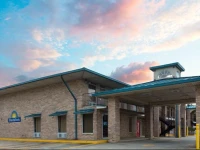 Days Inn Forest 2*