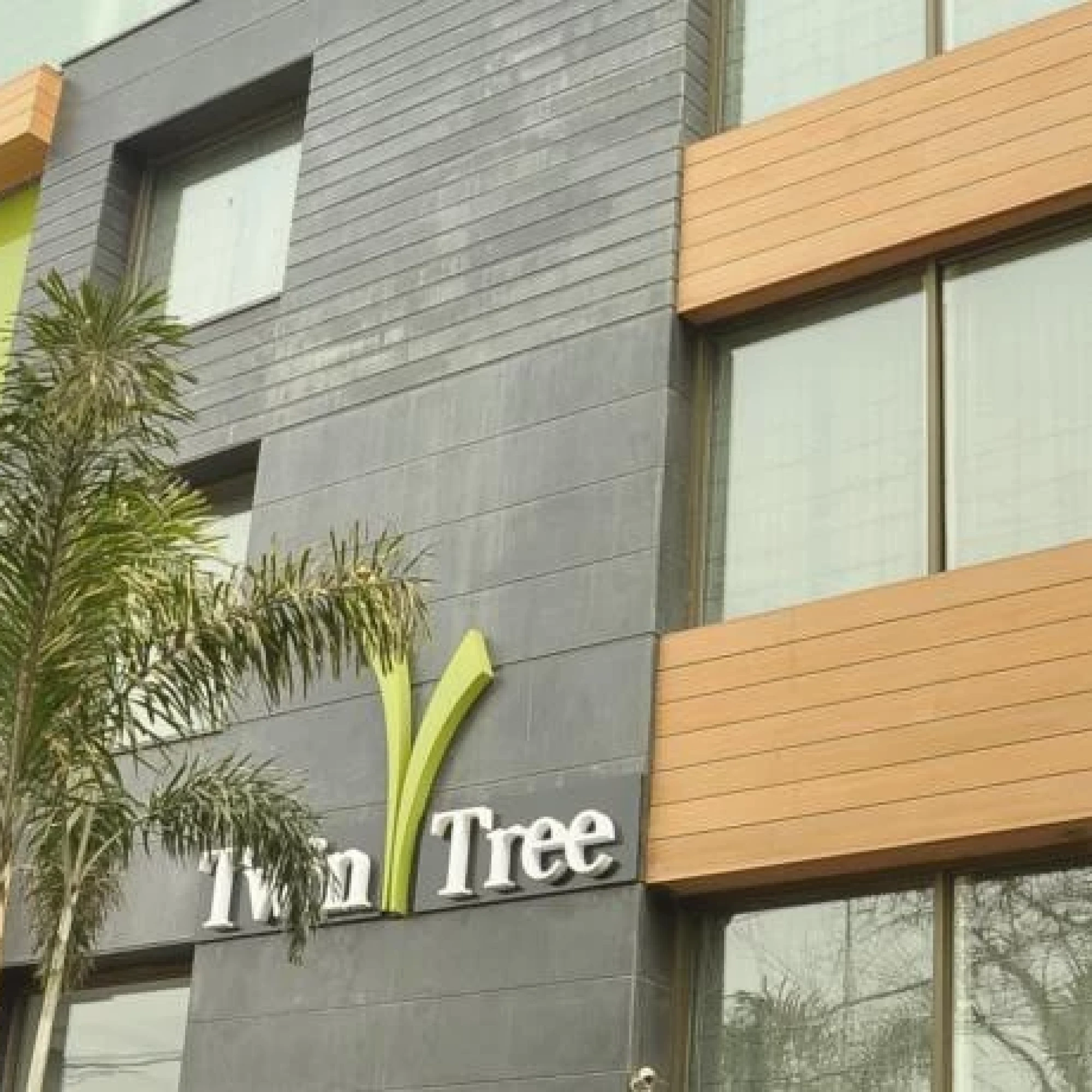 Hotel Twin Tree 3*