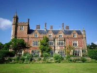 Horsted Place 3*