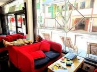 Emeishan Hostel C 3*