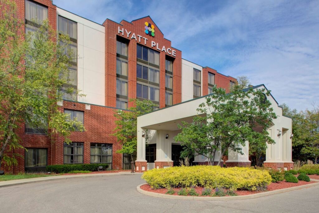 Hyatt Place Cincinnati-Northeast 3*