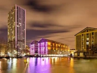 Holiday Inn Express Paris - Canal De La Villette 3*