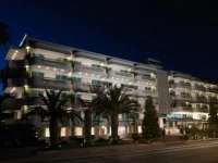 Blazer Suites 4*