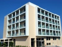 Avra Rafina 4*