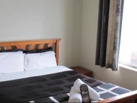 Tombstone Backpackers 3*