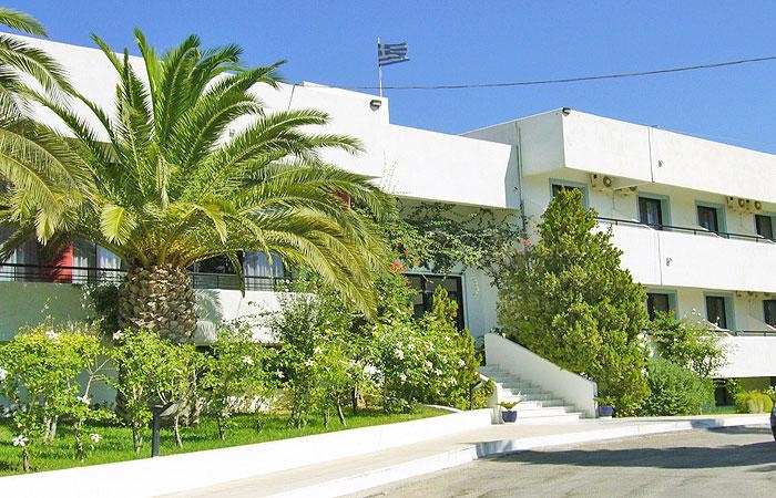 Nina Beach 3*