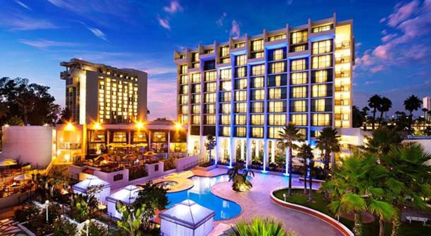 Newport Beach Marriott Hotel & Spa 4*