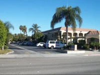 Howard Johnson Buena Park 2*