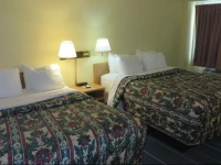 Days Inn Alexandria 2*