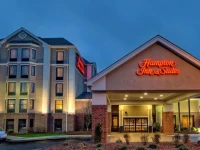 Hampton Inn and Suites Asheville-I-26 3*