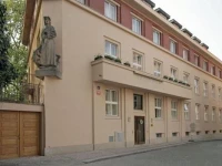 Kampa Garden 3*