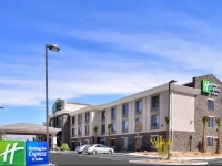 Holiday Inn Express Indio 2*
