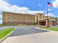 Hampton Inn Muscatine 3*