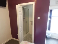 Llanryan Guest House 2*