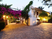 Karianda Hotel
