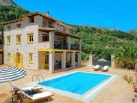 Kioussi Villas 