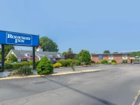 Econo Lodge Mystic 2*