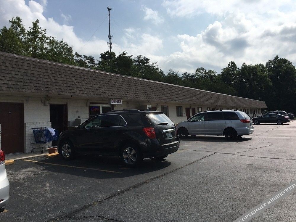 Economy Inn Crossville 2*