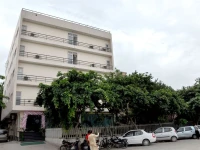 Dwarka Palace 2*