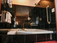 China Clipper Inn 3*