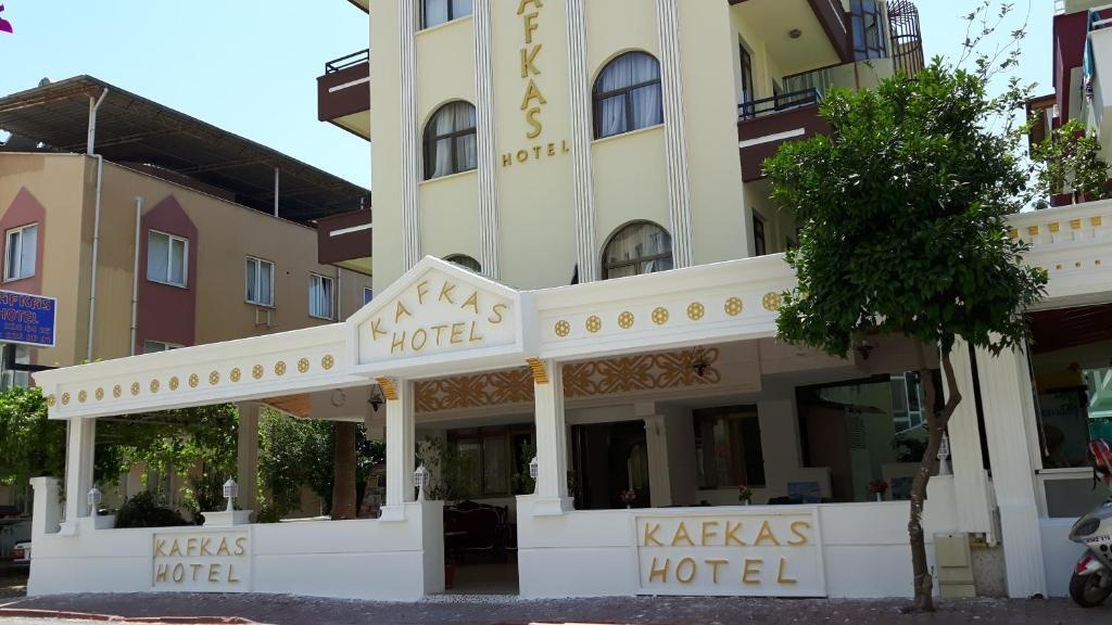 Kafkas Hotel 3*