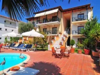 Vera Lili Apartments 