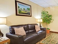 Ramada Kittery 1*