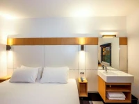 Ibis Budget Enfield 2*