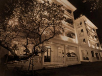 Cabochon Hotel & Residence