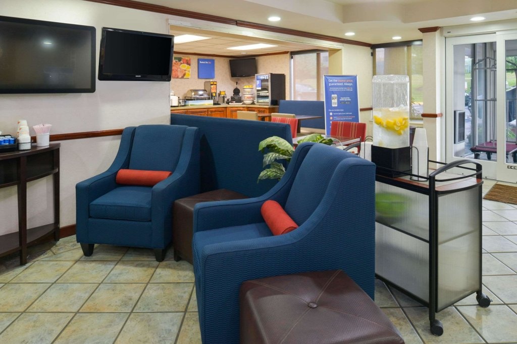 Comfort Inn Dickson 3*