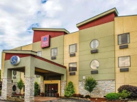 Comfort Suites Monaca 2*