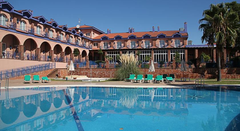 MS Fuente las Piedras 4*