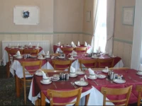 Tuxford House 3*