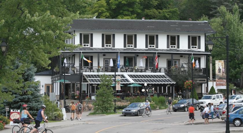 Hotel Mont-Tremblant 3*