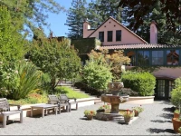 Applewood Inn 2*