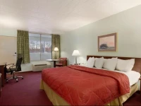 Ramada Hazleton 2*
