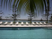 Silvershore Apartments on the Broadwater 4*