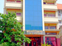 B & P Hotel