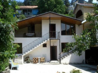 Nina B&amp;B