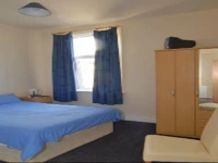 Bridges Guesthouse 3*