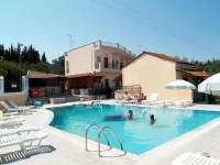 Kalypso Studios & Apartments 