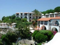 Le Rocce 4*